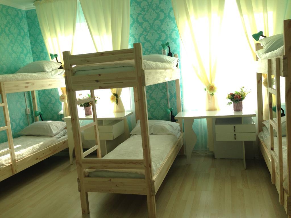 Triumph Astana Hostel Quarto foto